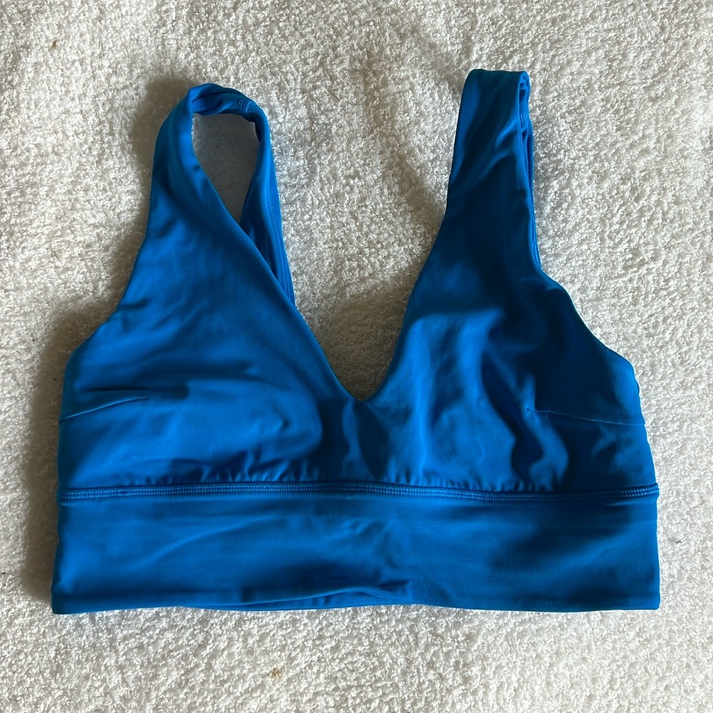 Lululemon align v neck bra